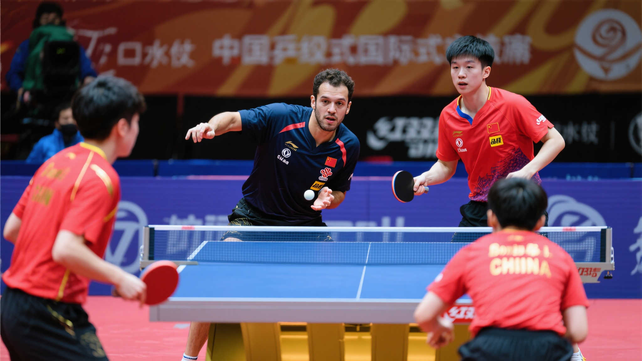 都为球迷奉 都为球迷奉